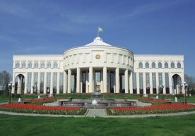 Янги – 2016 йил кириб келиши муносабати билан Ўзбекистон