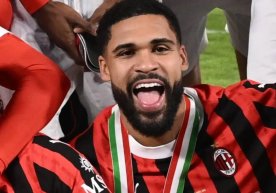 Бывший полузащитник «Милана» Массимо Амброзини обратился к