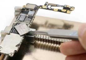 Хитойдаги бир нечта дўконлар қўшимча тўлов эвазига iPhone