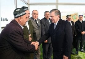 Президент Шавкат Мирзиёев Сирдарё вилояти Ховос туманига