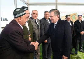 Президент Шавкат Мирзиёев Сирдарё вилояти Ховос туманига