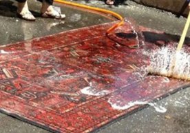 O‘zbekistonda hovli va ko‘cha hududlarida gilam yuvish