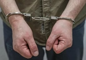 Арзамас шаҳрида яшовчи бир шахс омма олдида одобсиз ва