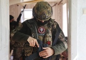 Sadir Japarov “Vagner” safida Ukrainaga qarshi jang qilgan erkakni afv etdi фото