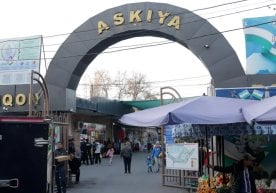 L'activité du marché paysan « Askiya » à Tachkent a