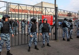 Moskvadagi 2 ta bozorda oʻnlab oʻzbek va tojik migrantlar qoʻlga olindi (foto, video) фото