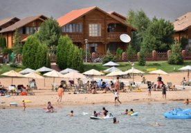 Чет эллик сайёҳларнинг бир қисми мамлакатга келишдан бош