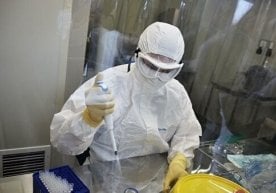 Тошкентда саратондан даволаниб келаётган 77 ёшли бемор аёл