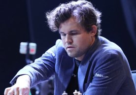 Жаҳоннинг энг кучли шахматчиси Магнус Карлсен рапид ва