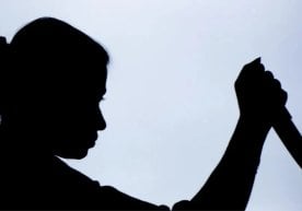 Жезқазғонда аёл турмуш ўртоғини ўлдирганликда айбланиб,