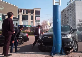 Фото: Анвар Назруллоҳ / Facebook Тошкент шаҳрида мактаб