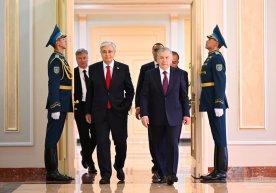 Shavkat Mirziyoyev Qozog‘istonning «Oltin Qiron» ordeni bilan taqdirlandi фото