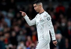 79 ёшли Фабио Капелло футбол оламидаги сукуннатни бузиб,