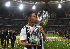 Ronaldu «Yuventus» bilan ilk sovrinini qo‘lga kiritdi (foto, video) фото
