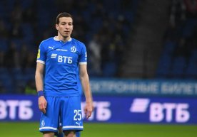 Ҳужумкор ярим ҳимоячи Денис Макаров Москванинг