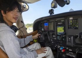 19 ёшли АҚШлик блогер ва якка учувчи Ethan Guo ўзининг