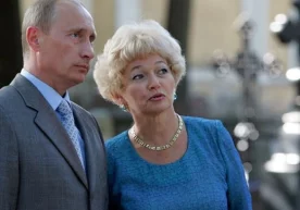 Владимир Путин ва Людмила Нарусова (архив). Россияда