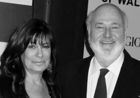 Америкалик таниқли режиссёр Роб Рейнер ва унинг рафиқаси