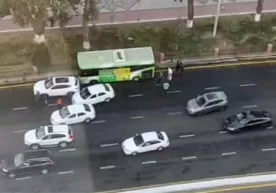 Тошкент шаҳрининг Юнусобод туманида йўловчи автобуси