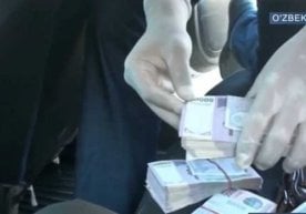 Muborak tumani hokimligida poraxoʻrlik. Bu safar 21 mln soʻm! (video) фото