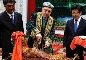 Turkiya va Xitoy uyg‘urlar masalasida o‘zaro keskin bayonotlar berdi фото