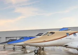 Фото: Honda Honda Aircraft Company авиация бўлинмаси енгил