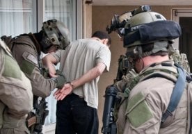 AQSHda Tojikistonning 8 nafar fuqarosi hibsga olindi фото