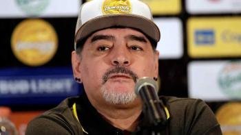 Maradona tashkilot mansabdorini ringga chaqirdi: «FIFAda hammasi eski hammom, eski tos» фото