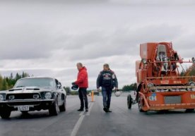 Shelby Mustang GT350 kombaynga qarshi poygaga chiqdi (video) фото