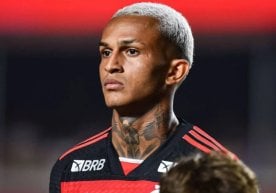 Англия Премьер-лигасида чемпионлик пойгасида олдин сафда