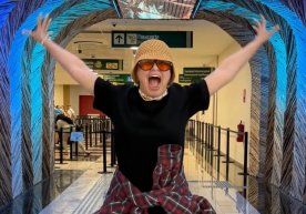 Машҳур актриса Шаҳло Зоирова, яъни Шаҳлохоним, бу сафар