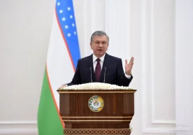 Нурафшон шаҳрида Тошкент вилояти фаоллари, ҳокимлар ва
