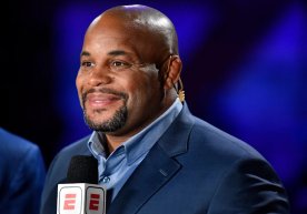 UFC жанг оламида яна кутилмаган баёнотлар ва қизғин