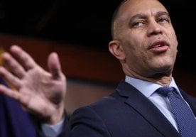 АҚШ Вакиллар палатаси демократлари етакчиси Ҳаким Жеффрис