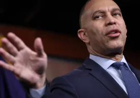 АҚШ Вакиллар палатаси демократлари етакчиси Ҳаким Жеффрис