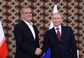 Эрон президенти Масъуд Пезешкиён Ашхободда Владимир Путин