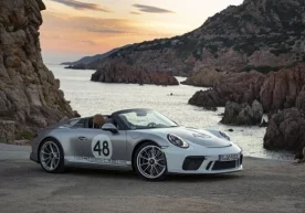 Фото: Sotheby’s 911 сериясидаги Porsche 911 автомобилининг