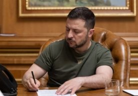 Zelenskiy xorijliklarga Ukraina QKda ofitserlik lavozimlarini egallashga ruxsat berdi фото