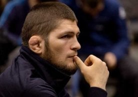 Ҳабиб Нурмагомедовнинг ўзбек дўстлари билан ошхўрлик қилаётгани ҳақида лавҳа (видео) фото