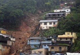 Braziliyada suv toshqinlari qurbonlari soni 152 nafarga yetdi фото