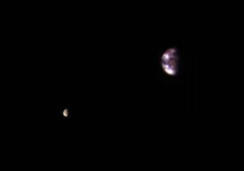 NASA Er va Oyning Mars orbitasidan olingan suratlarini