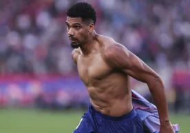 Уругвайлик ҳимоячи Рональд Араухо энди