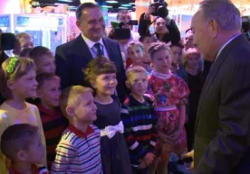 Nazarboyev o‘z “vorisini” Qo‘stanayda uchratdi (video) фото