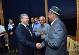 Шавкат Мирзиёев Норин туманидаги “Беш сада” фермер