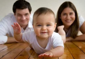 Давлат хизматлари агентлиги қўшфамилияга эга бўлган