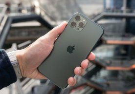 Хитой компаниялари iPhone ишлатаётган ходимларини ишдан бўшатяпти фото