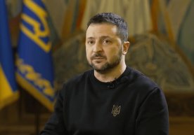 Zelenskiy frontdagi vaziyat tufayli 2 ta davlatga tashrifini bekor qildi фото