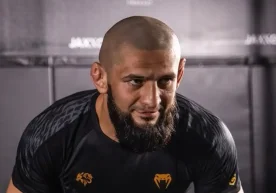 UFC саҳнасида ўзининг агрессив услуби ва ишончли чиқишлари