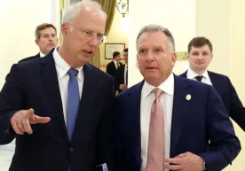 Дунё нигоҳи Яқин Шарқдаги алангага қаратилган бир пайтда,