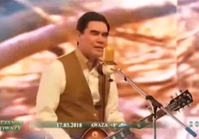Turkmaniston prezidenti qo‘shiq kuylab berdi (video) фото